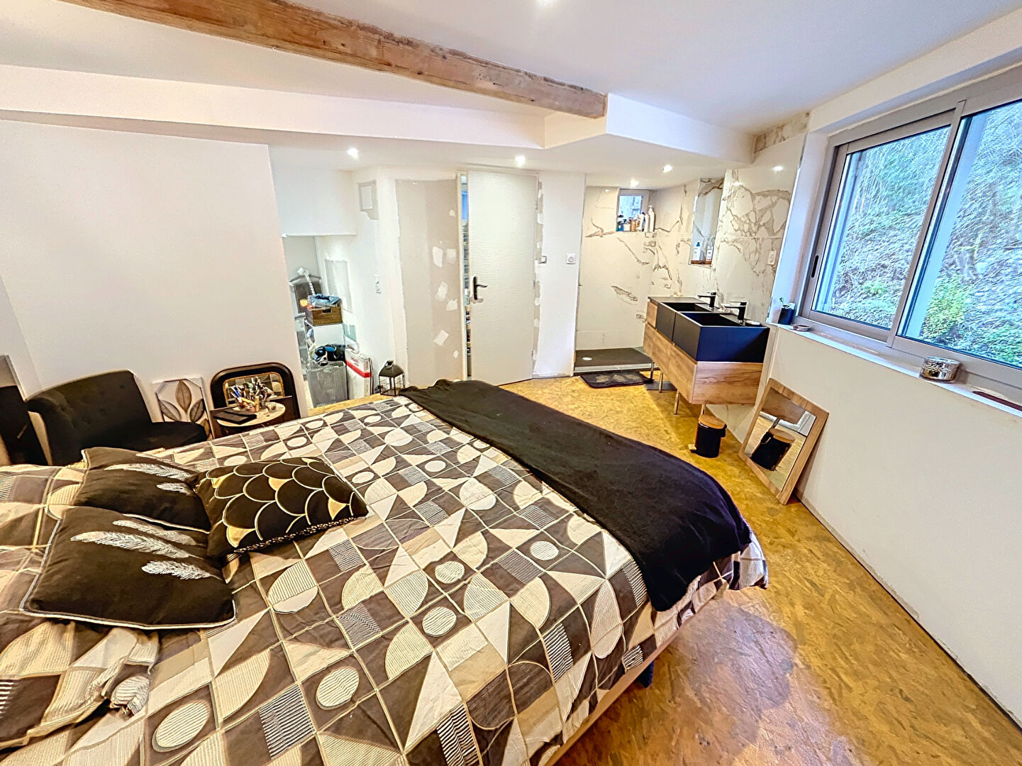MAISON FAMILIALLE + GÎTES A VENDRE A ORNOLAC