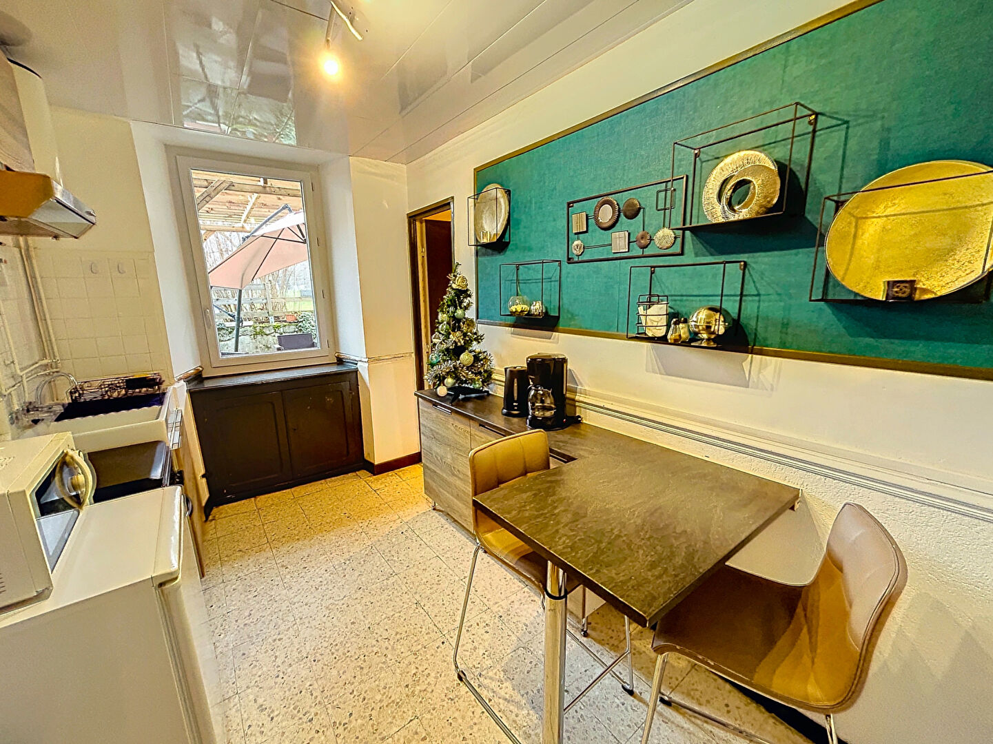 MAISON FAMILIALLE + GÎTES A VENDRE A ORNOLAC