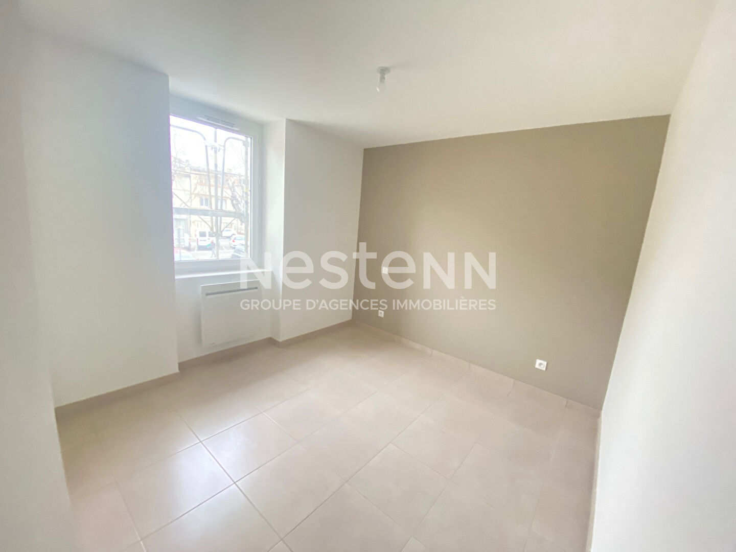 A LOUER - APPARTEMENT STANDING  T3 - 70m2 AU 2EME ETAGE