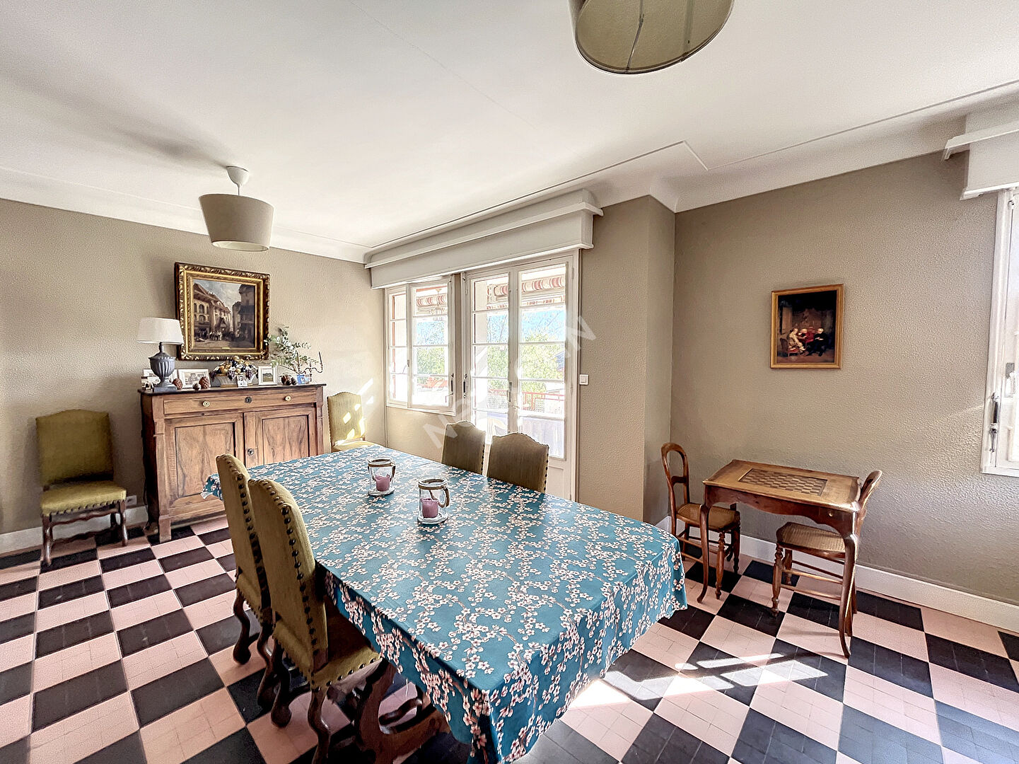 SAVERDUN : MAISON FAMILIALE SUR UN TERRAIN DE 2158M2