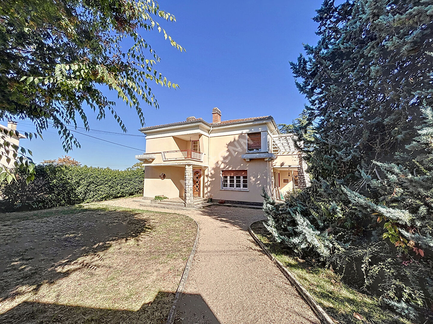 SAVERDUN : MAISON FAMILIALE SUR UN TERRAIN DE 2158M2