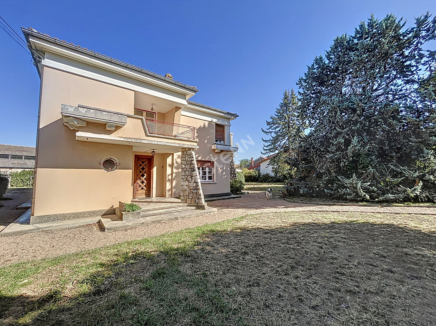 SAVERDUN : MAISON FAMILIALE SUR UN TERRAIN DE 2158M2
