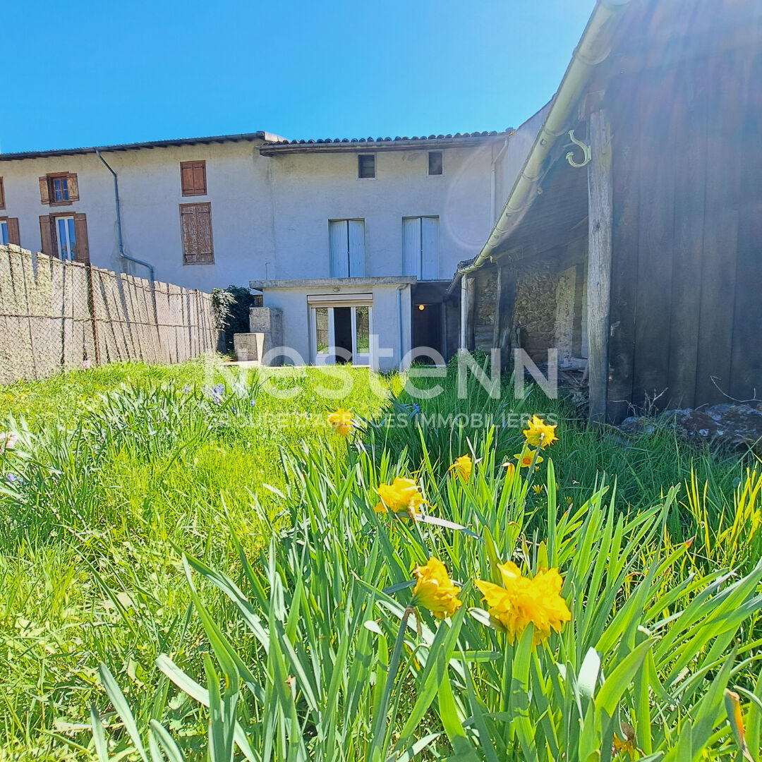 A VENDRE FOUGAX ET BARRINEUF MAISON 4 CHAMBRES ET JARDIN