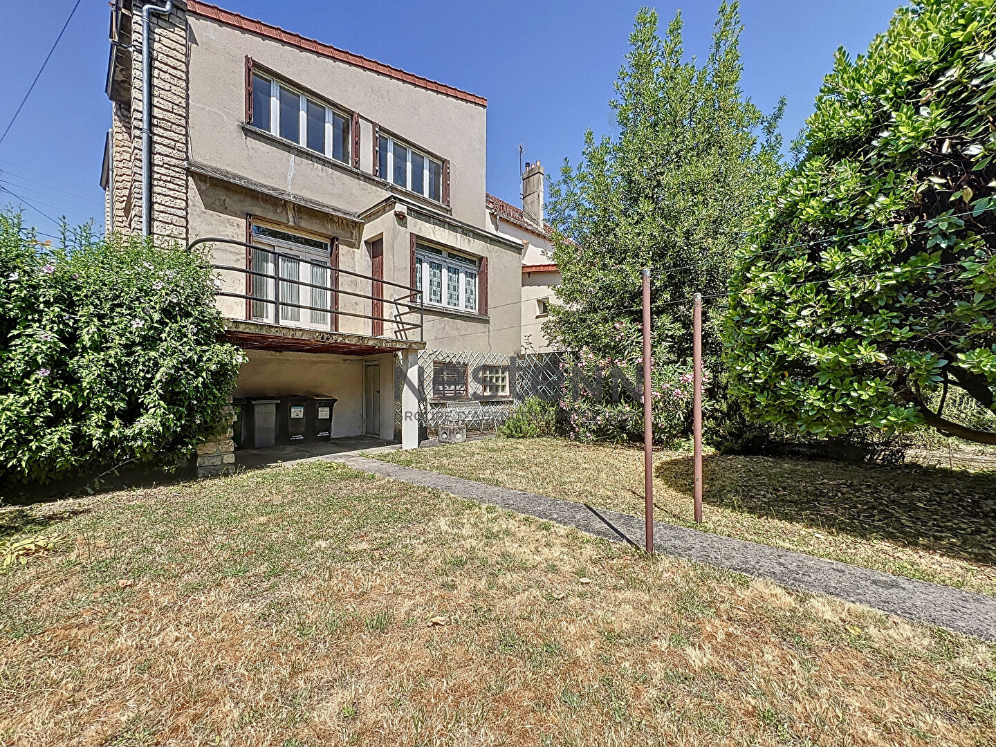 Maison d'Architecte à Villeneuve-Saint-Georges, Idéale Famille Nombreuse ou Investisseur