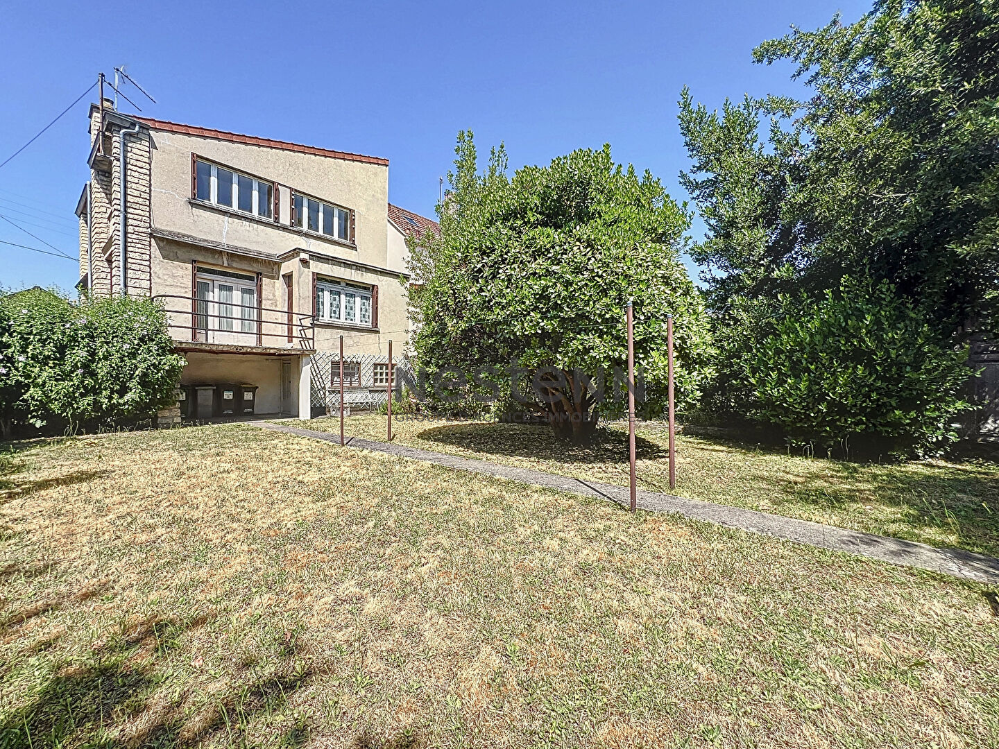 Maison d'Architecte à Villeneuve-Saint-Georges, Idéale Famille Nombreuse ou Investisseur