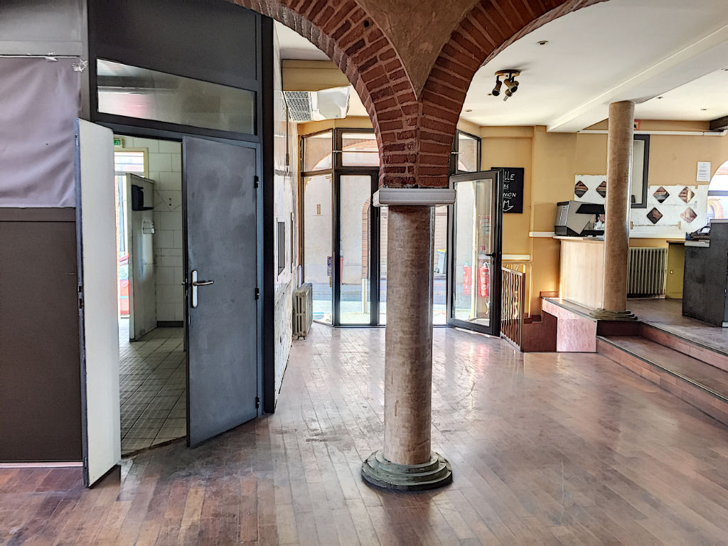 Local d'activité 150 m² + cave  Montauban secteur Hôpital