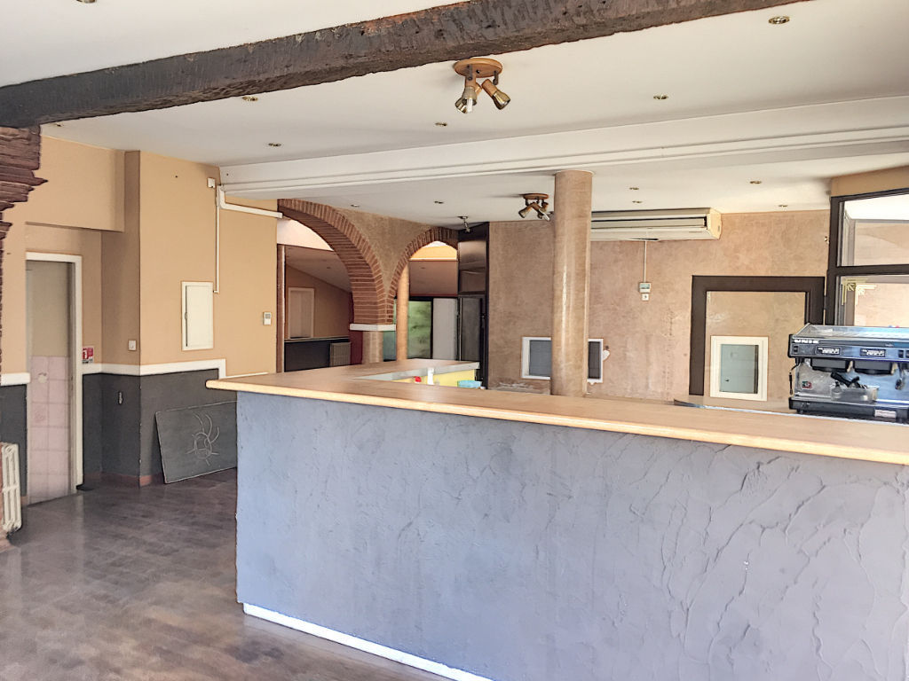 Local d'activité 150 m² + cave  Montauban secteur Hôpital
