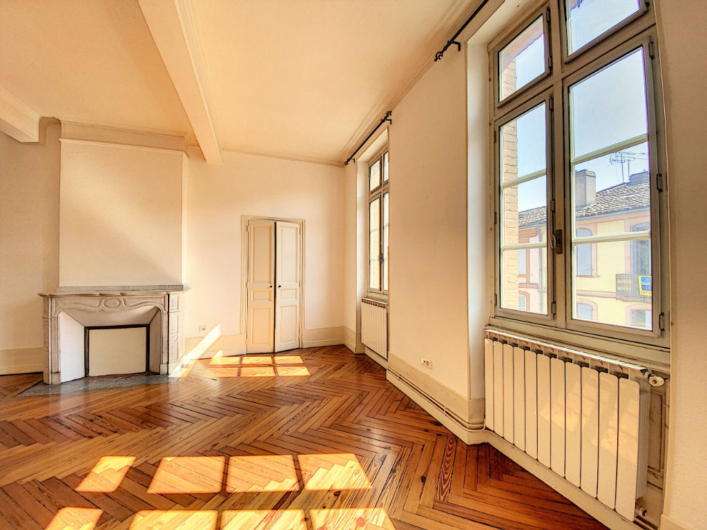 Grand appartement 5 pièces 132 m² Montauban Centre Ville avec garage