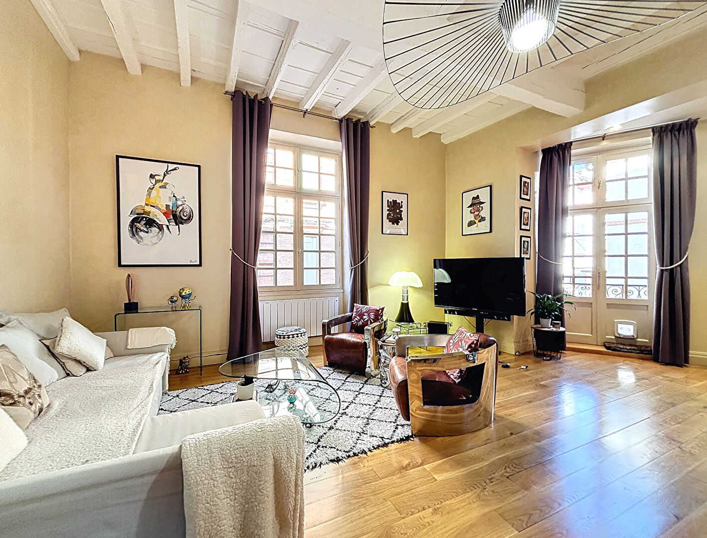 Magnifique Loft 105 m² avec stationnement dans hôtel particulier de Montauban