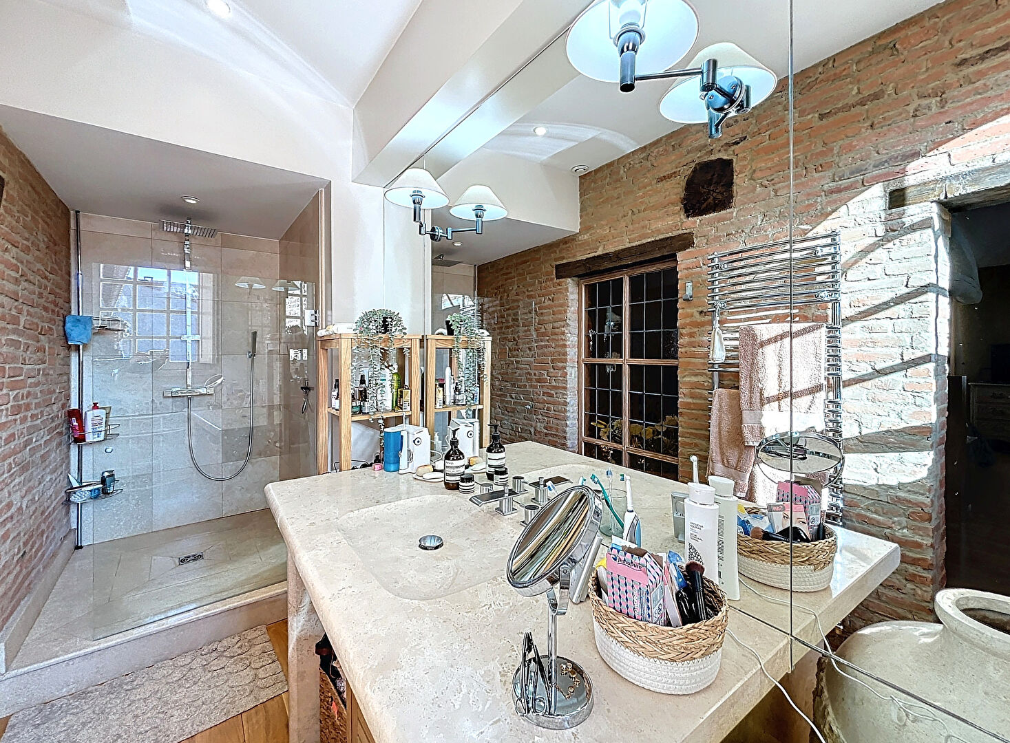 Magnifique Loft 105 m² avec stationnement dans hôtel particulier de Montauban