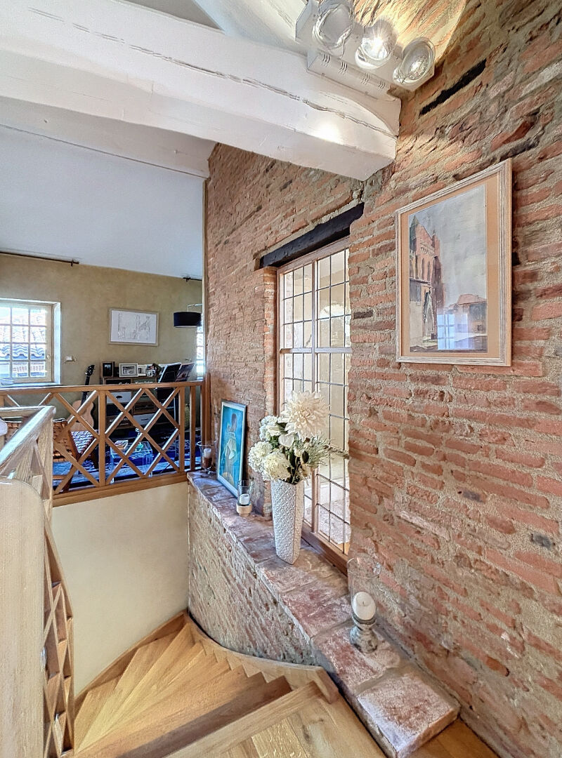 Magnifique Loft 105 m² avec stationnement dans hôtel particulier de Montauban