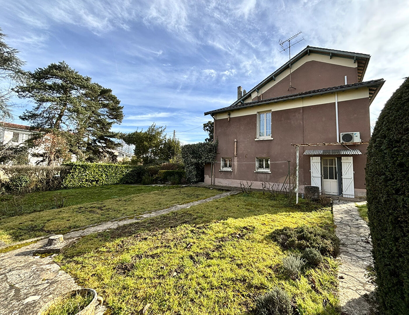 Charmante maison avec grand jardin à Montauban quartier Beausoleil