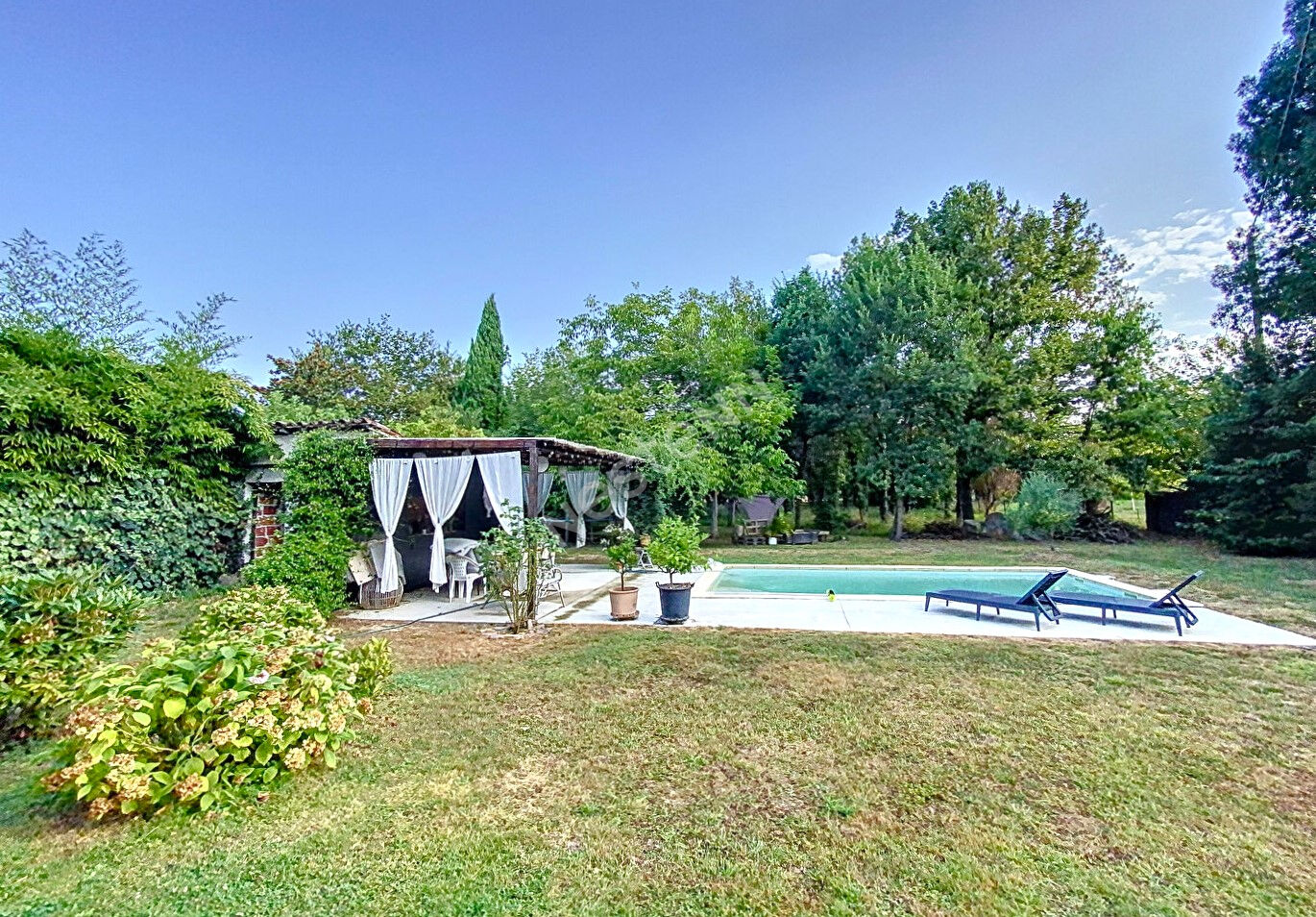 Grande maison de 200 m² au calme dans environnement naturel proche du Canal à Montauban