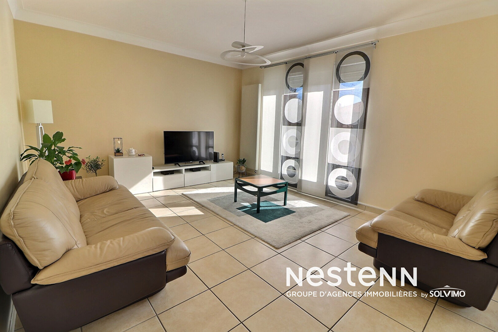 Maison Manissieux 6 pièces 180 m2,  terrain 938m2
