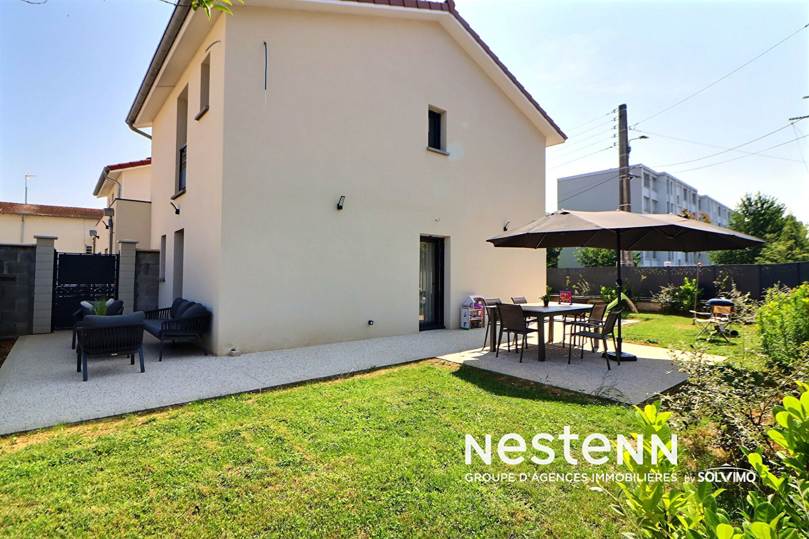 Maison Saint Priest proximité Village 4 pièces 110 m2 3 chambres terrain 324m2