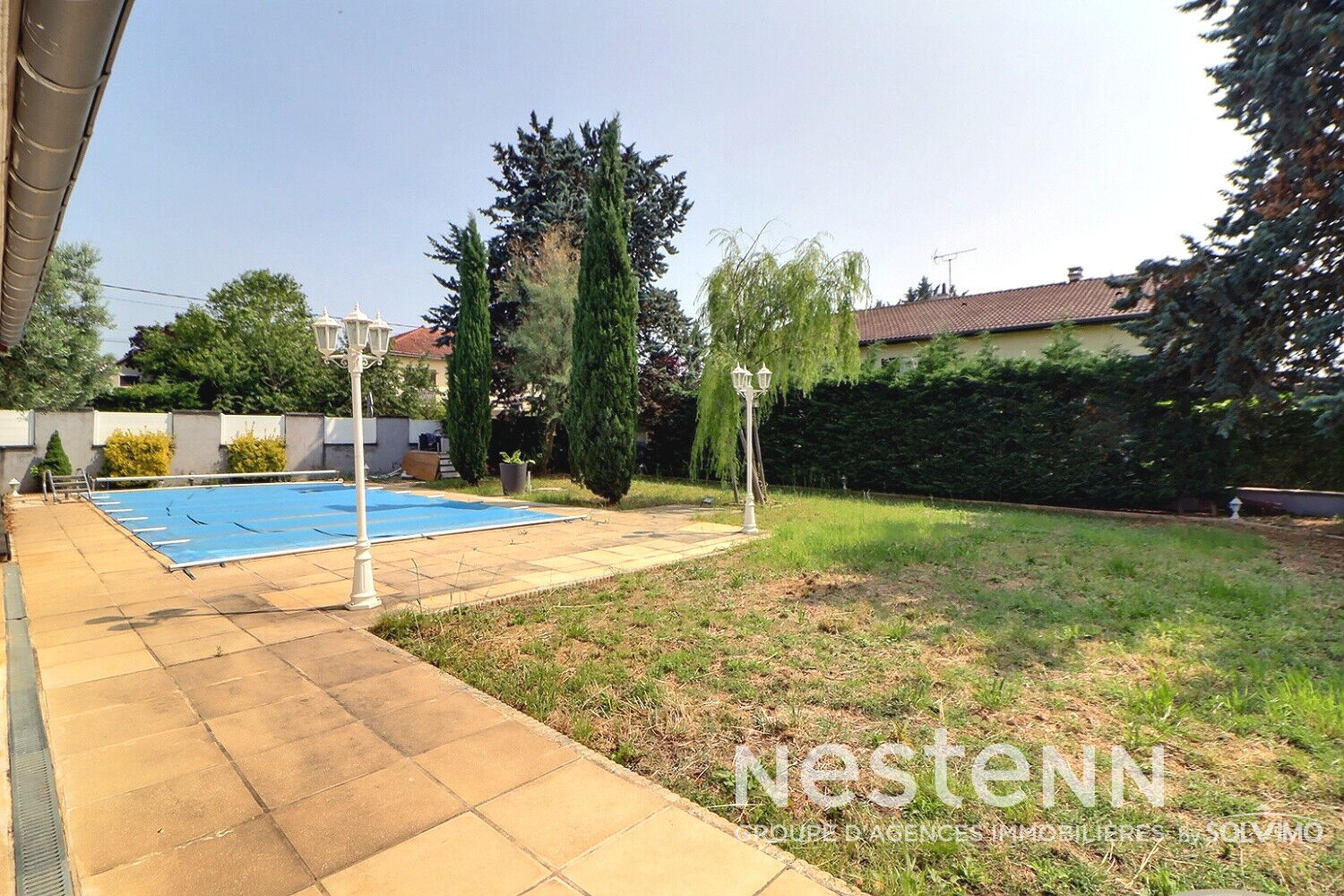 Maison Manissieux, 238m2, 8 pièces, 5 chambres, piscine, studio indépendant