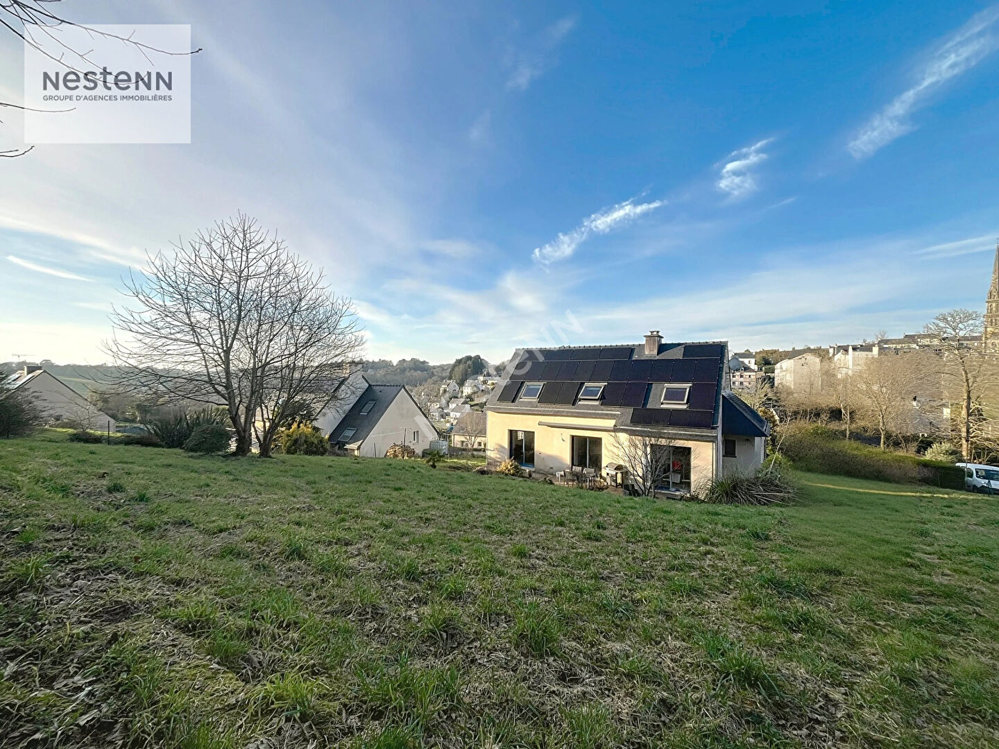 Maison de 2007 - 7 pièces - 146 m² - ELLIANT BOURG