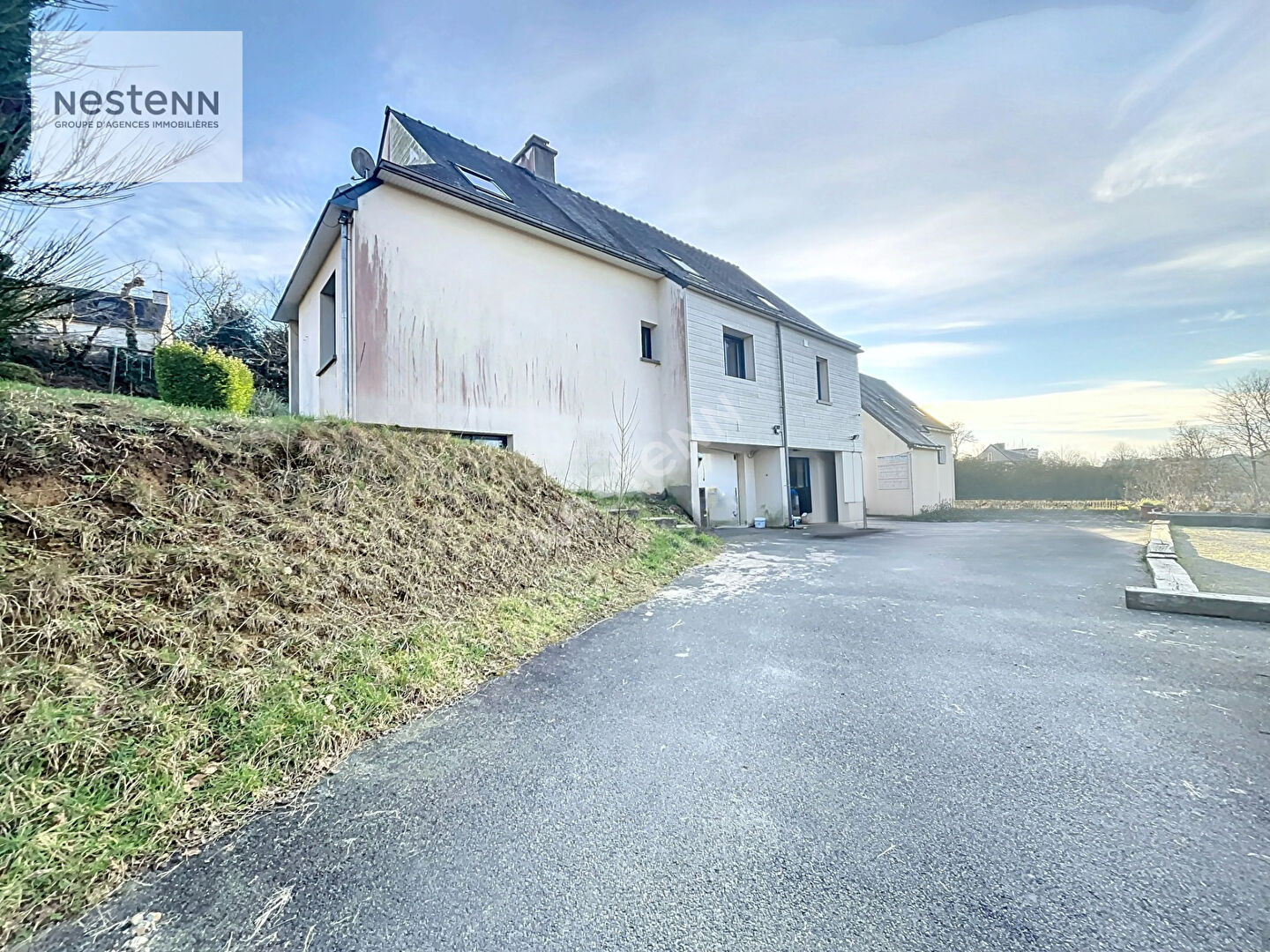 Maison de 2007 - 7 pièces - 146 m² - ELLIANT BOURG
