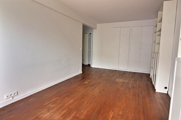 Vente par agence immobiliere à Boulogne billancourt (92100)