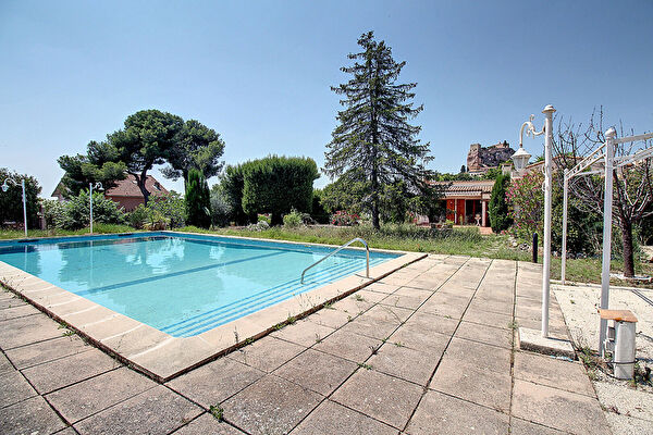 Vente par agence immobiliere à Rognac (13340)