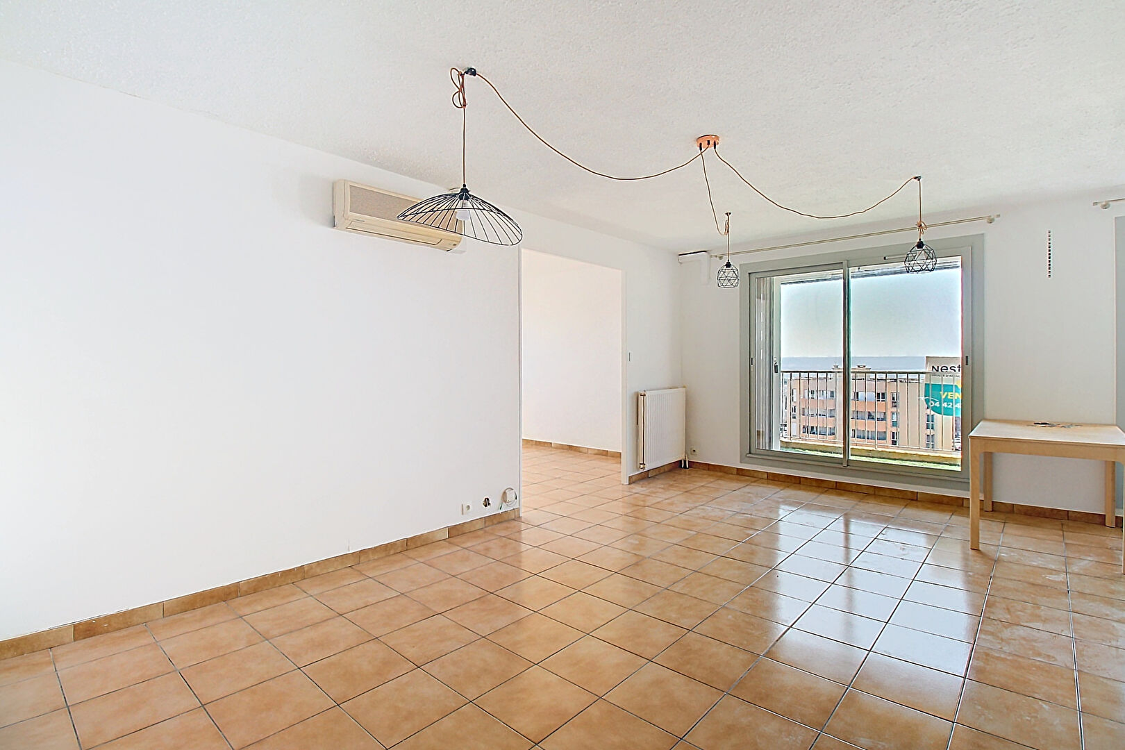 En dernier étage avec vue imprenable sur l'étang de Berre, appartement à Vitrolles 4 pièces 84 m²