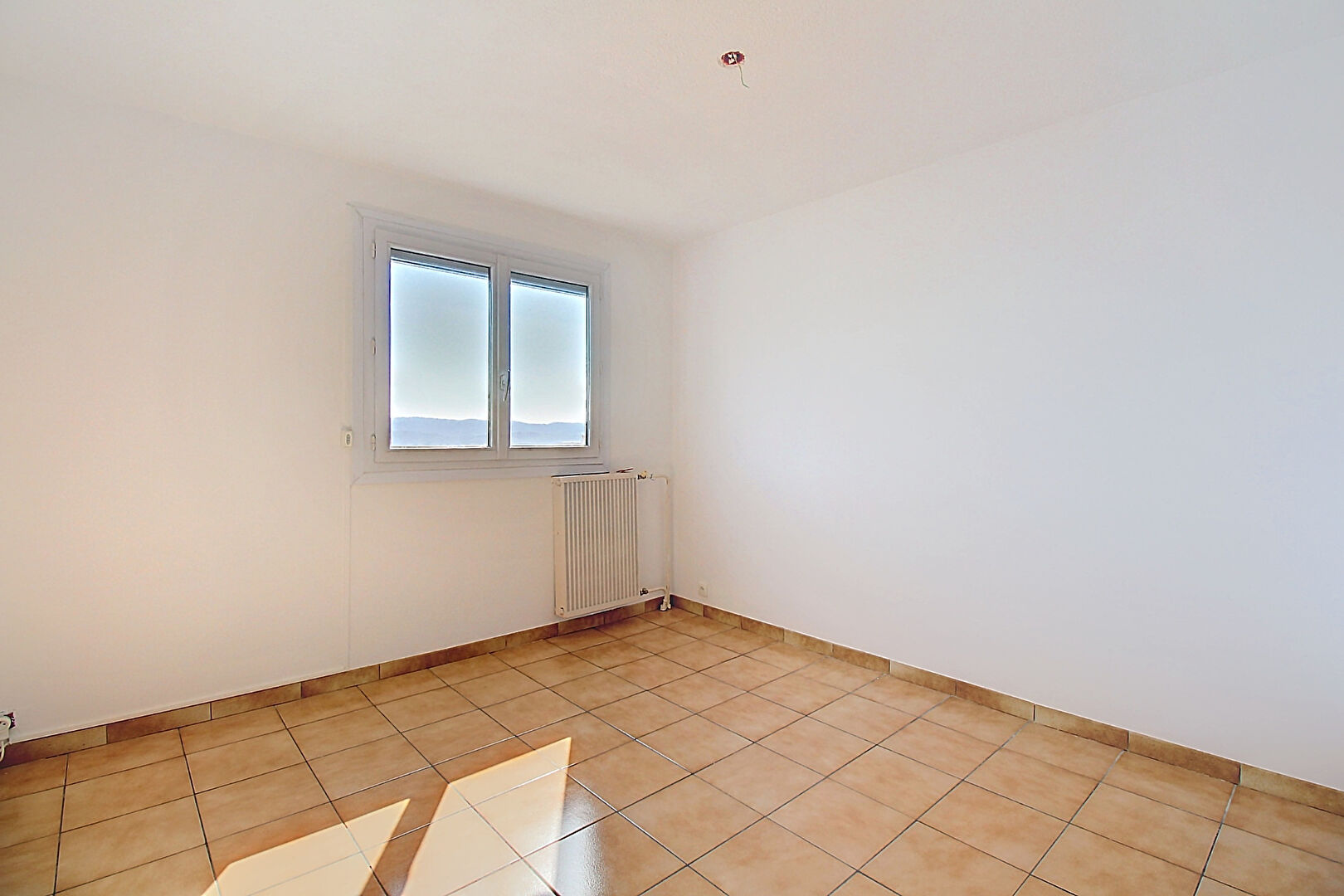 En dernier étage avec vue imprenable sur l'étang de Berre, appartement à Vitrolles 4 pièces 84 m²