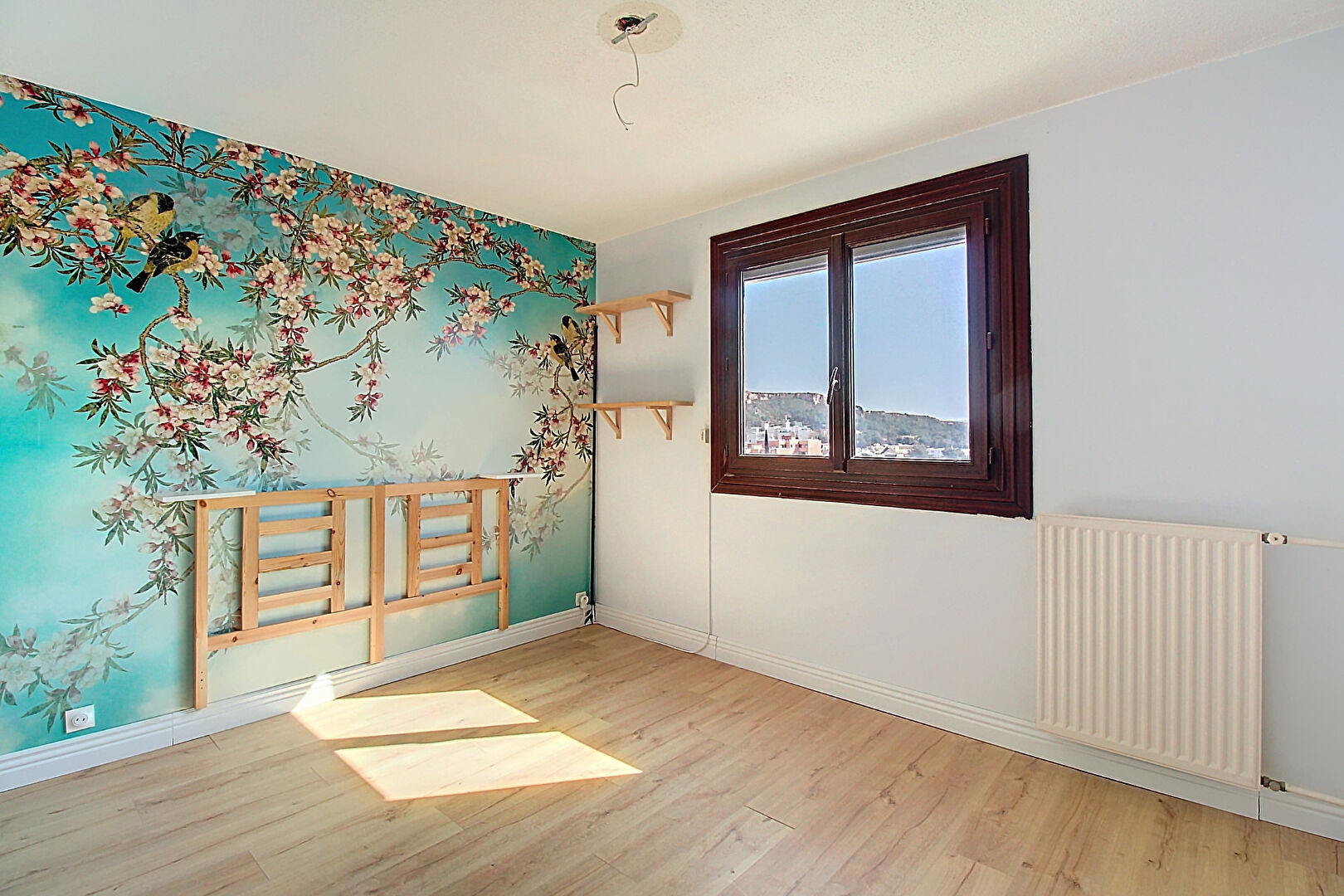 En dernier étage avec vue imprenable sur l'étang de Berre, appartement à Vitrolles 4 pièces 84 m²
