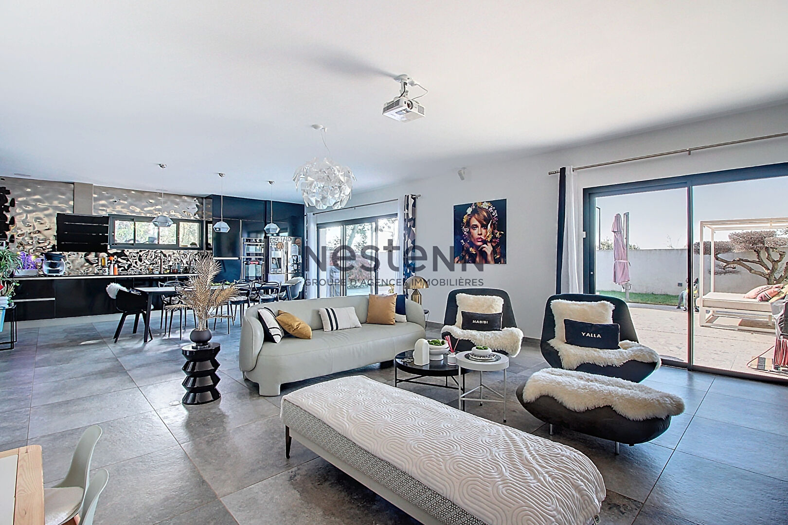 SOMPTUEUSE MAISON CONTEMPORAINE 140 M² T4/5 RECENTE DE 2017