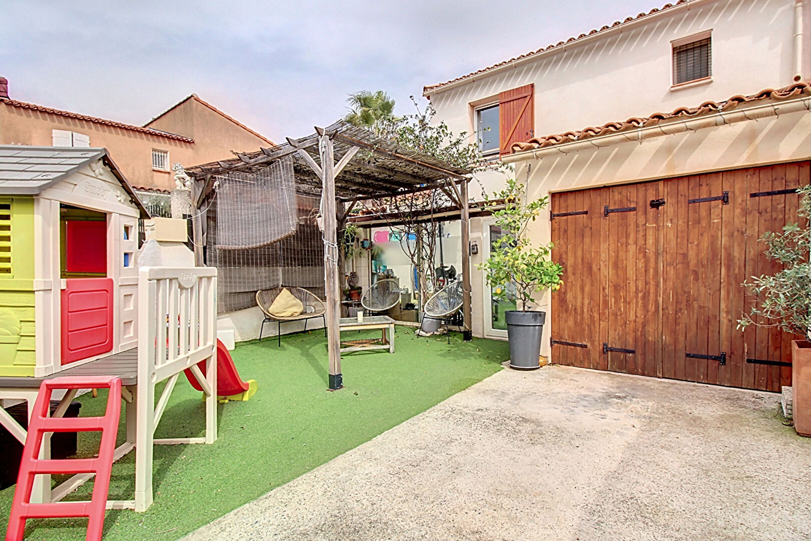 Maison Vitrolles 5 pièces 88 m² + véranda 9m² + jardin + cuisine d'été