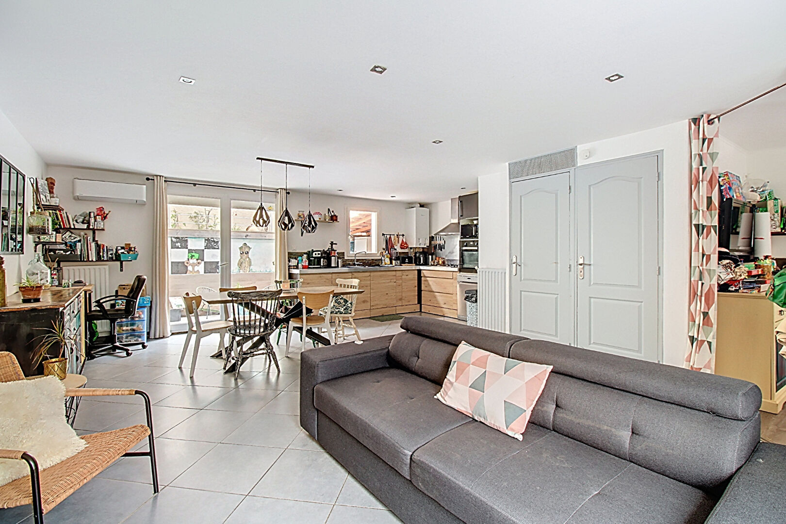 Maison Vitrolles 5 pièces 88 m² + véranda 9m² + jardin + cuisine d'été