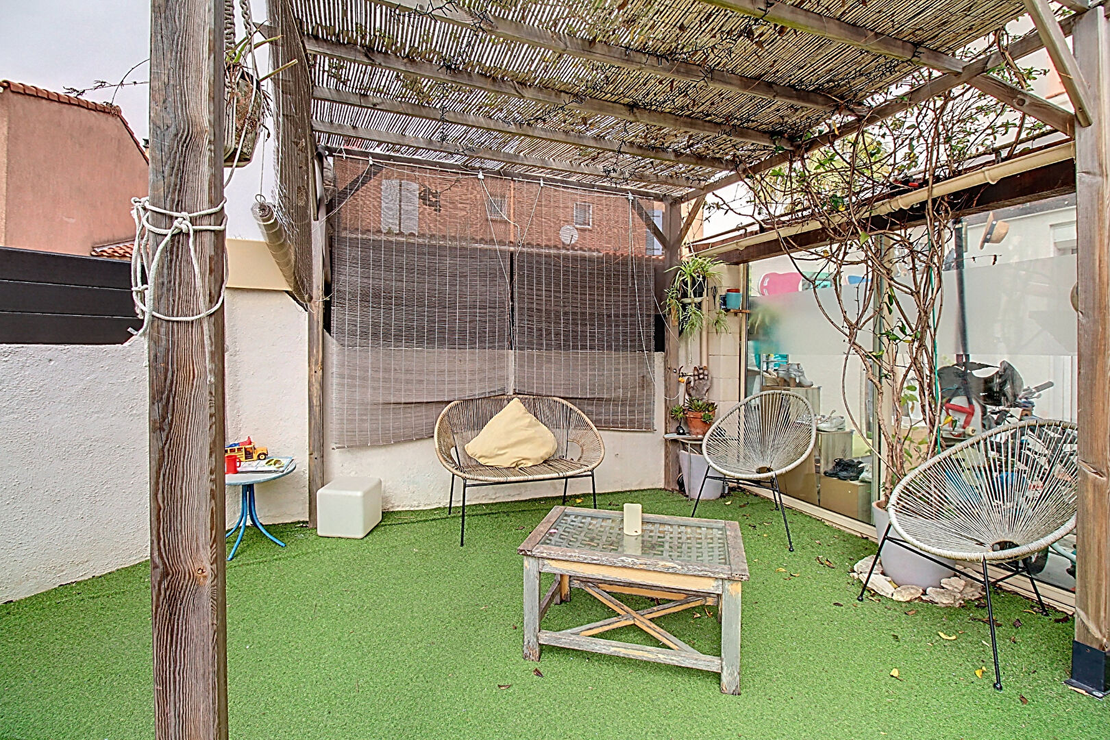 Maison Vitrolles 5 pièces 88 m² + véranda 9m² + jardin + cuisine d'été