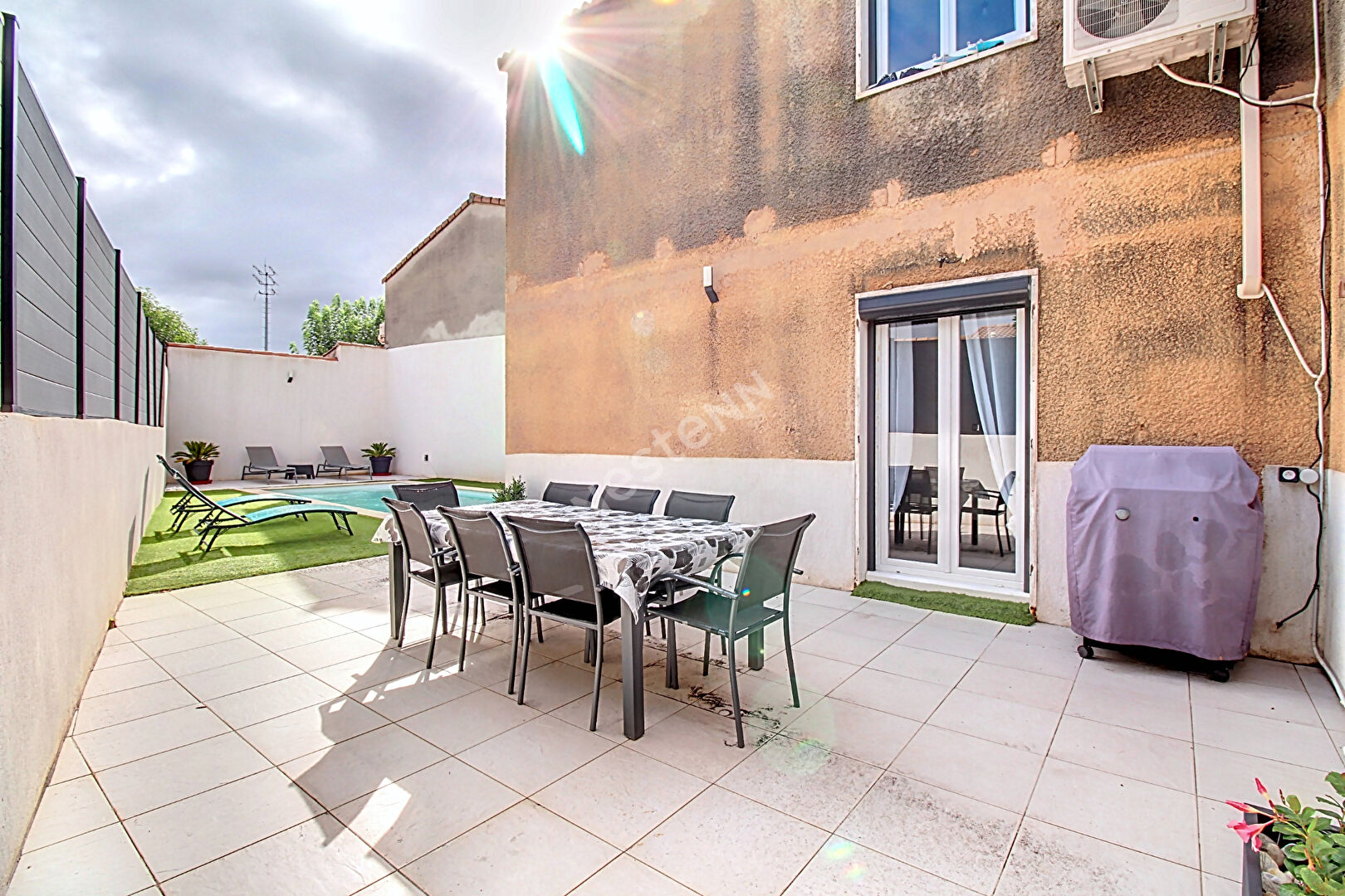Vitrolles Maison 4 pièces de 82m² environ avec piscine et garage entièrement rénovée avec  + garage + piscine