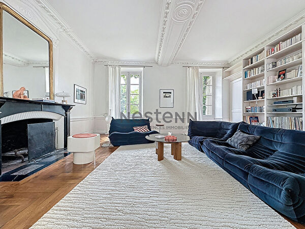Vente par agence immobiliere à Nuille sur vicoin (53970)