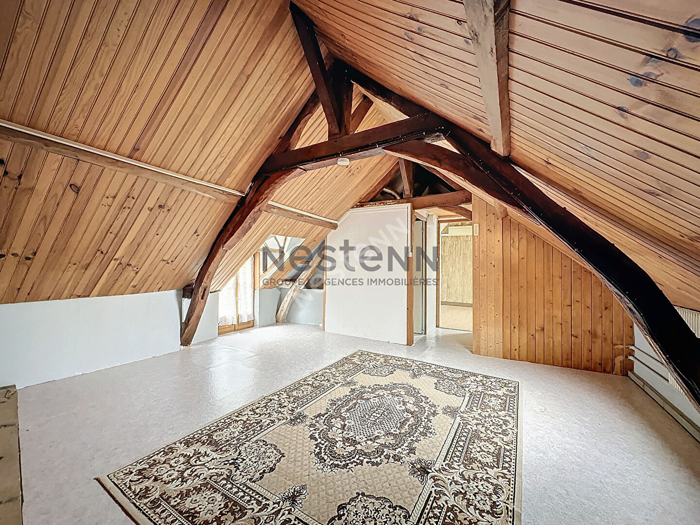 Maison de bourg à rénover de 89 m² sur la commune de Querré, avec 3 chambres et une cour !