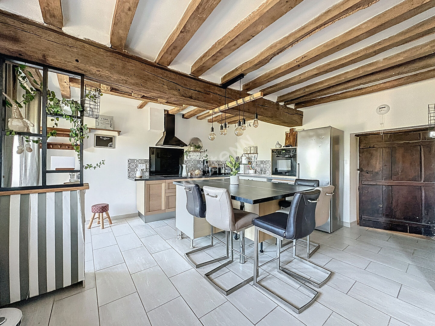 Charmante longère à Grez-Neuville 192m2 - 5 chambres sur un terrain de plus de 1500m2 avec grand garage !