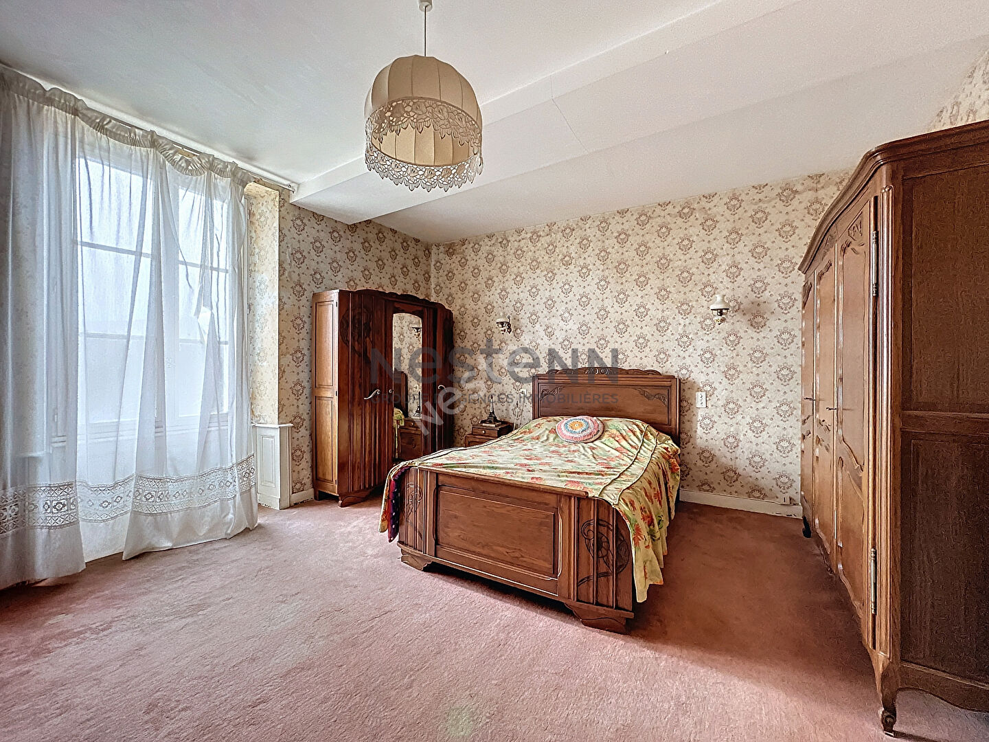 Maison de bourg à Saint Martin du Bois, 4 chambres et un terrain de plus de 2300 m²