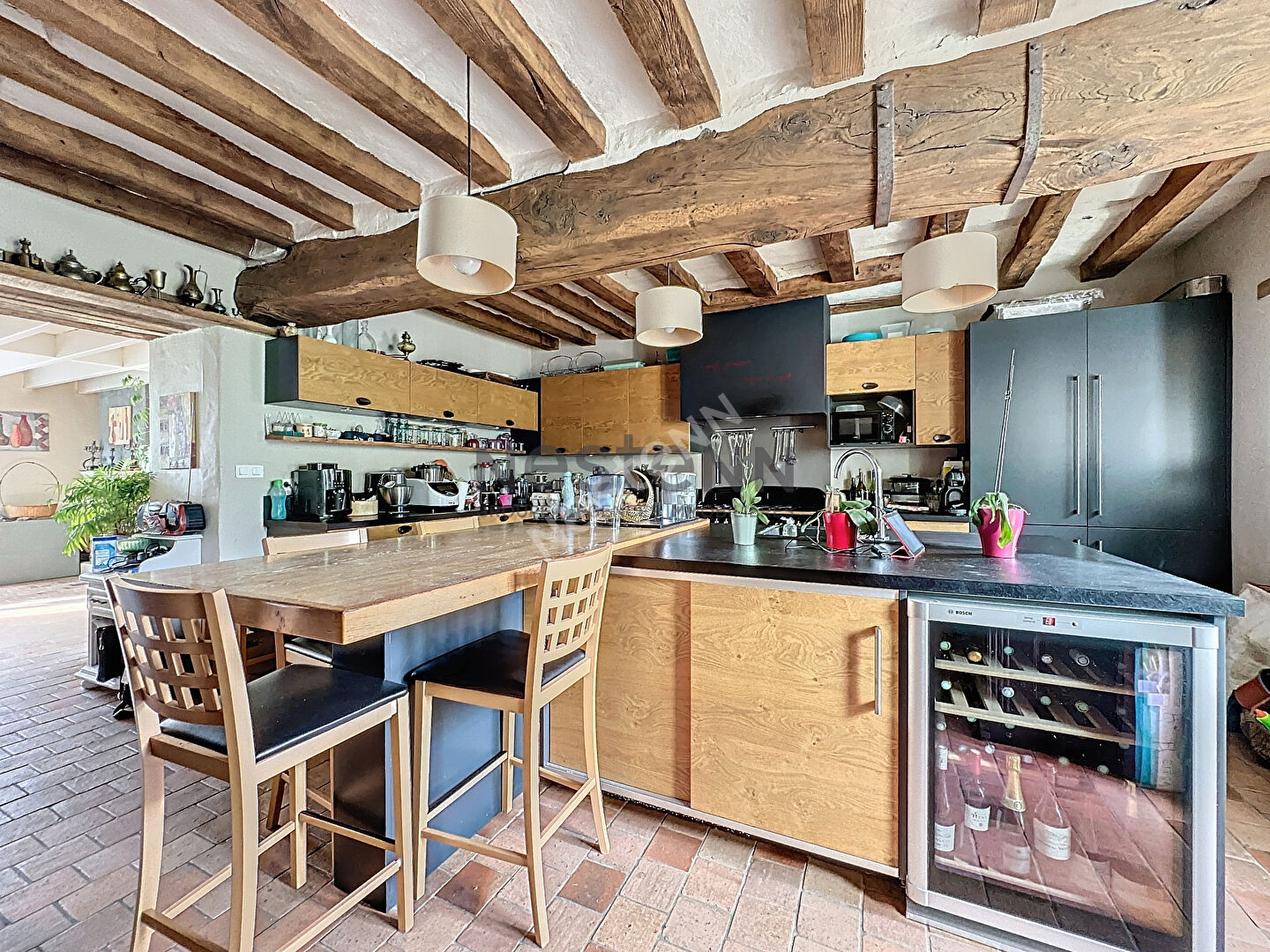 Complexe Gîte et chambres d'Hôtes de 480m2 à vendre à La Jaille-Yvon, sur plus de 1,3ha !
