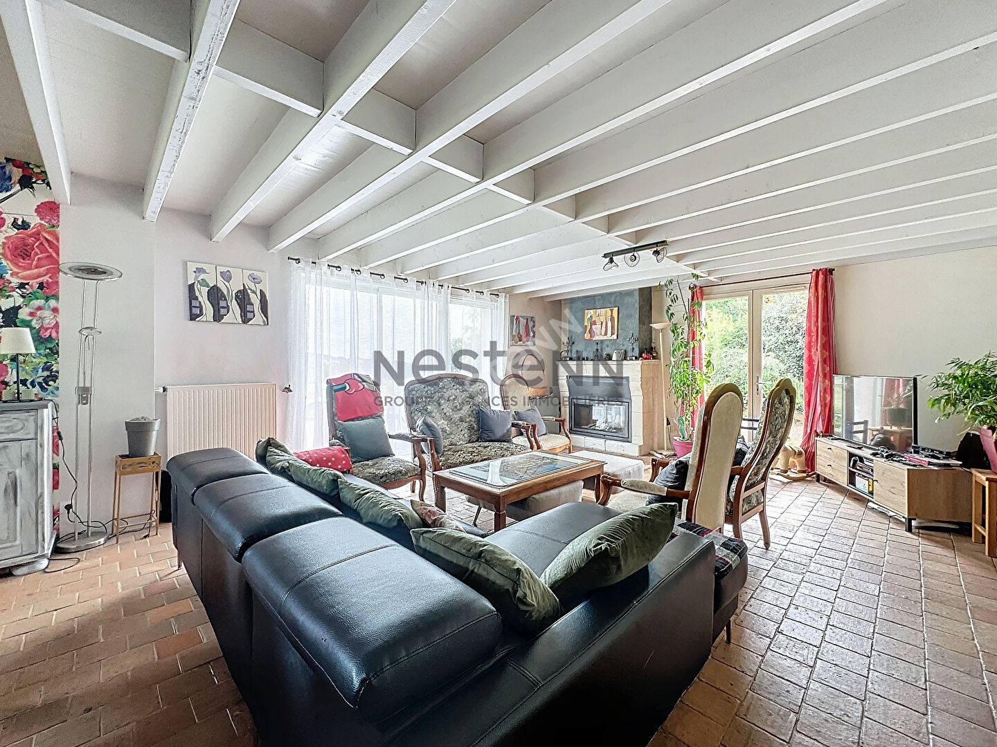Complexe Gîte et chambres d'Hôtes de 480m2 à vendre à La Jaille-Yvon, sur plus de 1,3ha !