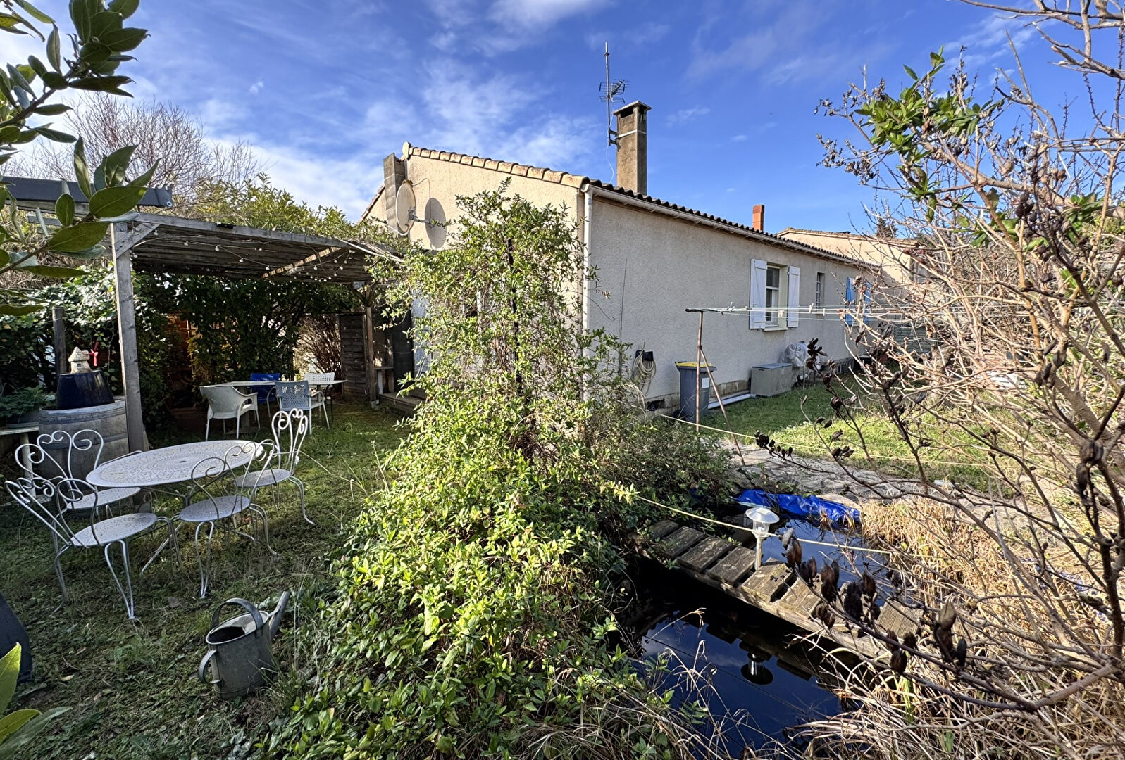 Carcassonne Grazailles pavillon plain-pied 101 m² sous-sol complet 3 chambres terrain 423 m² terrasses sans vis-à-vis cheminée insert