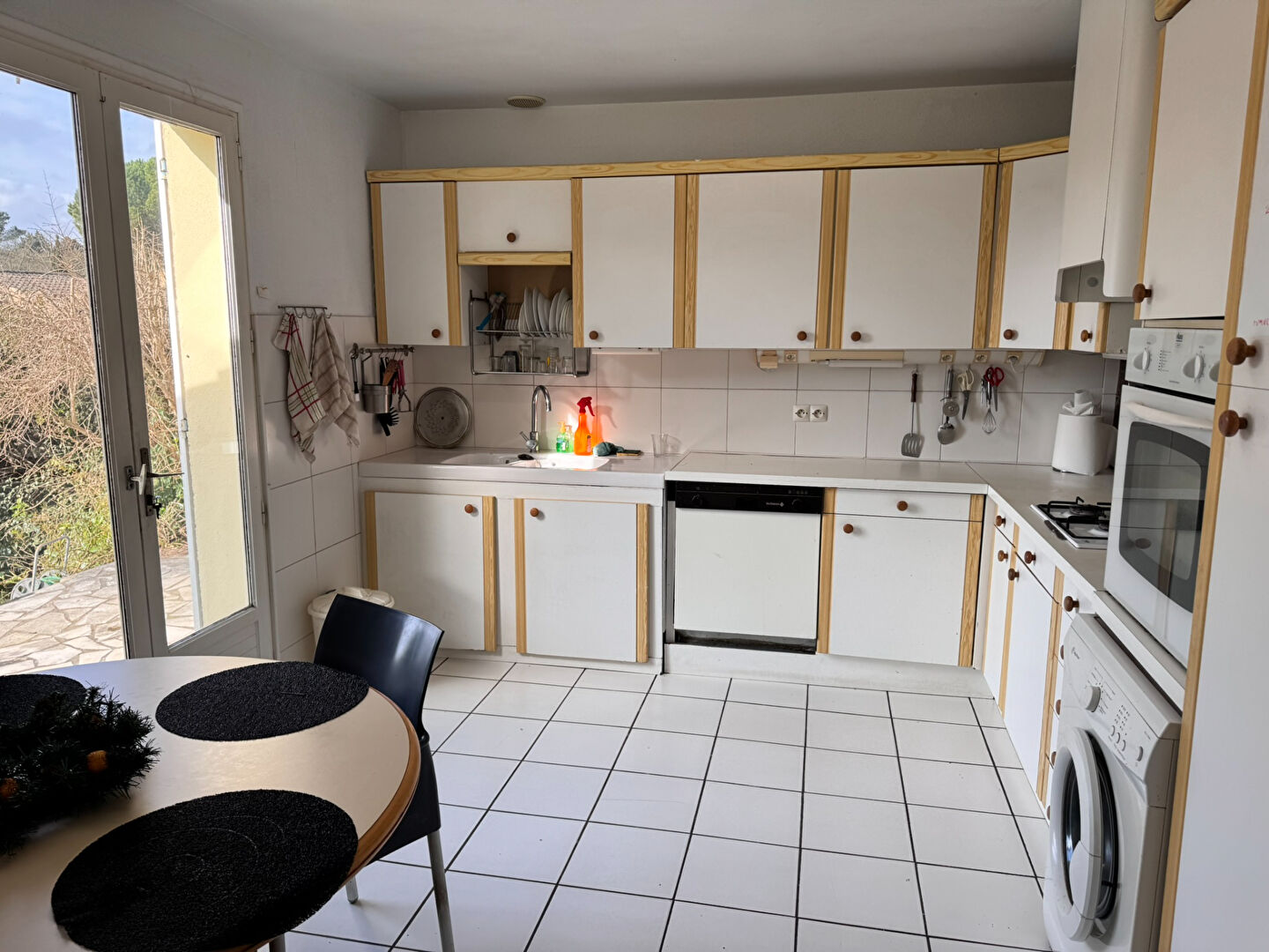 Carcassonne Grazailles pavillon plain-pied 101 m² sous-sol complet 3 chambres terrain 423 m² terrasses sans vis-à-vis cheminée insert