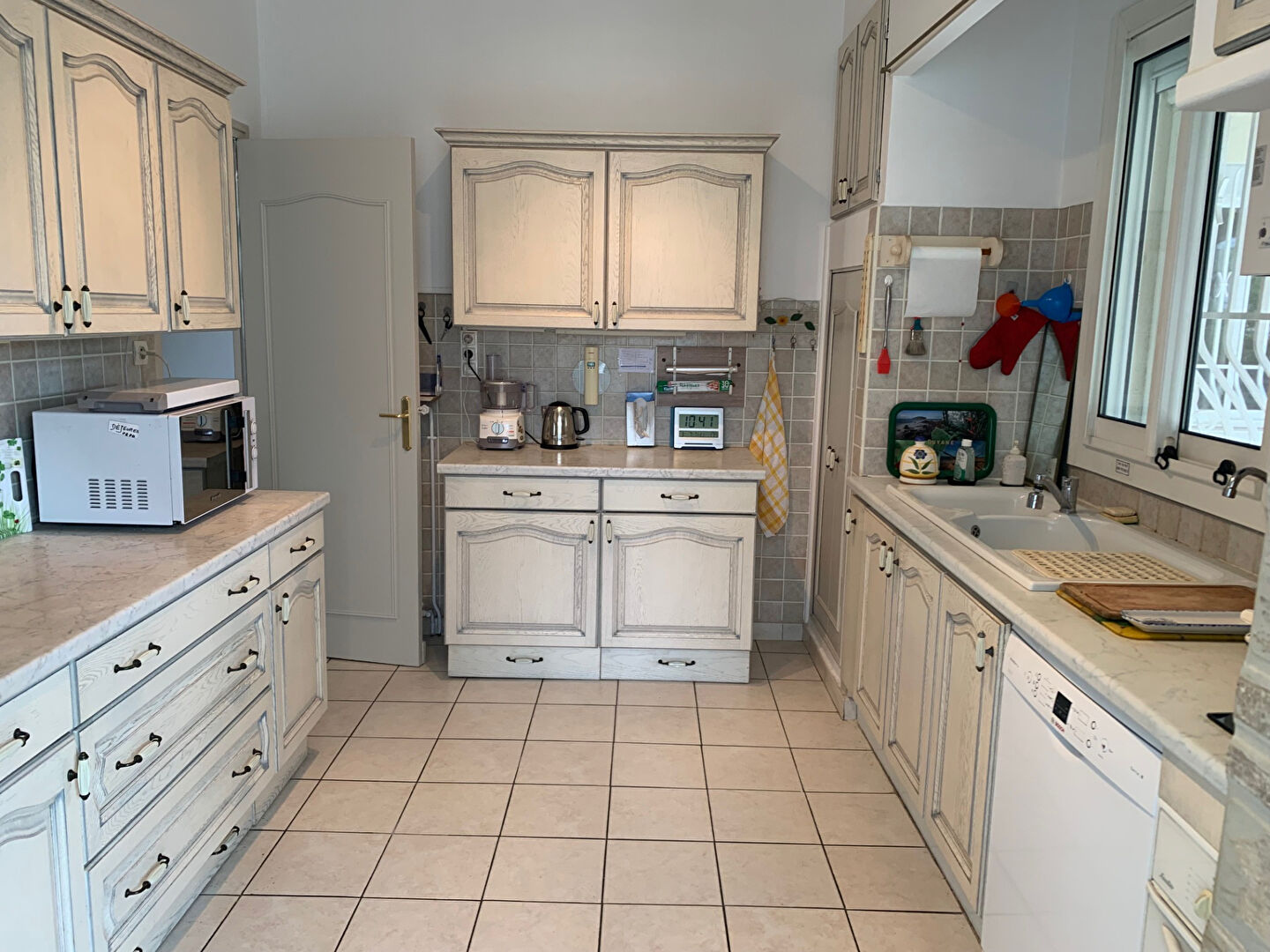 Grande maison de ville avec garage double, studio indépendant et jardin à Carcassonne