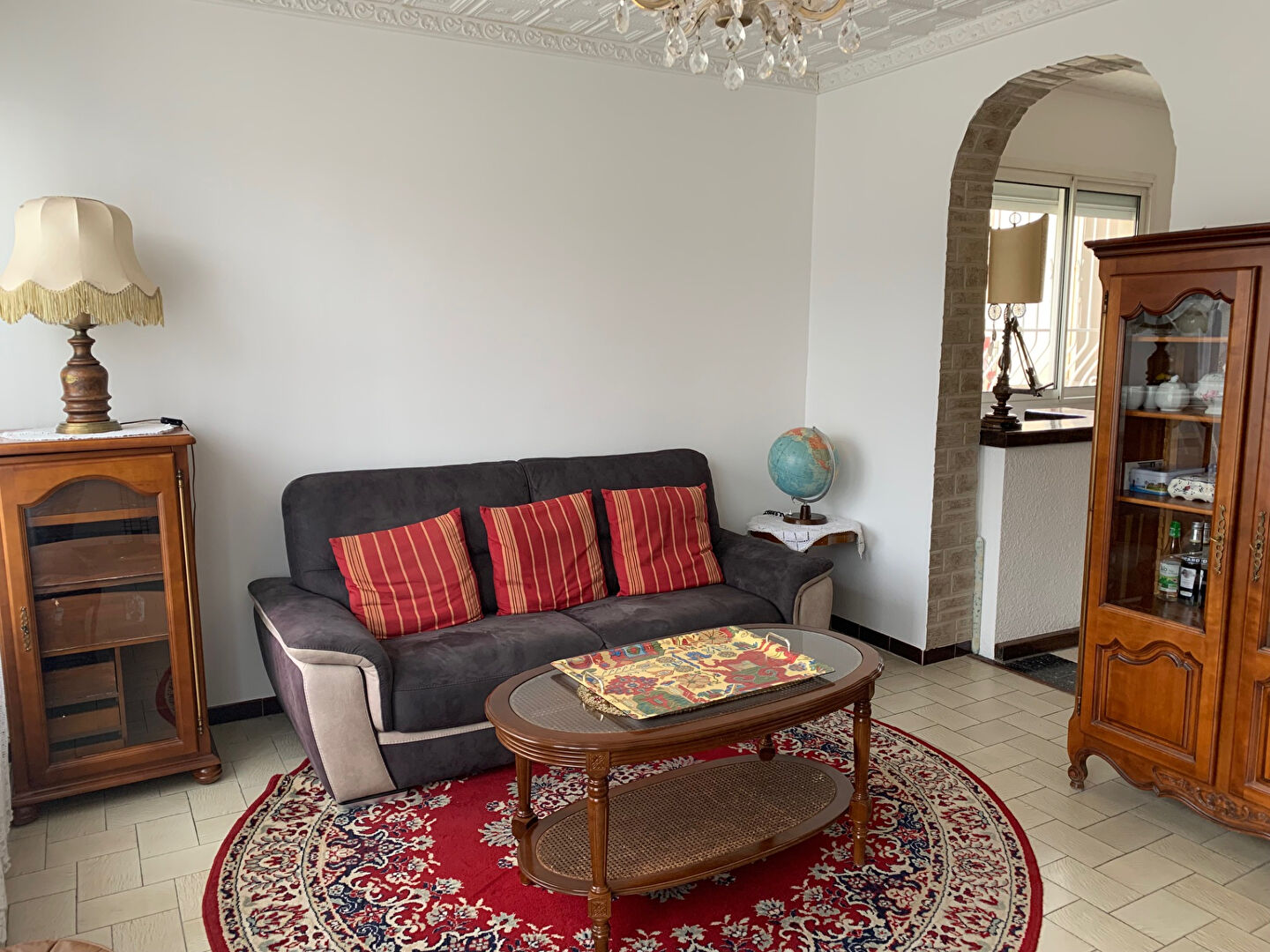 Grande maison de ville avec garage double, studio indépendant et jardin à Carcassonne