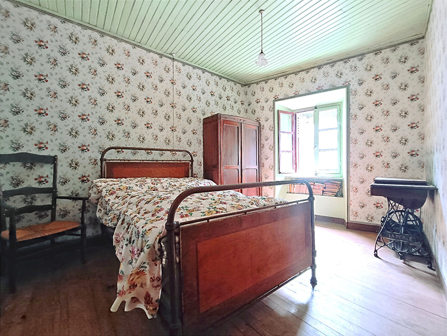 À proximité de Cuxac-Cabardès, maison de village 4 chambres avec grenier aménageable 30 m²