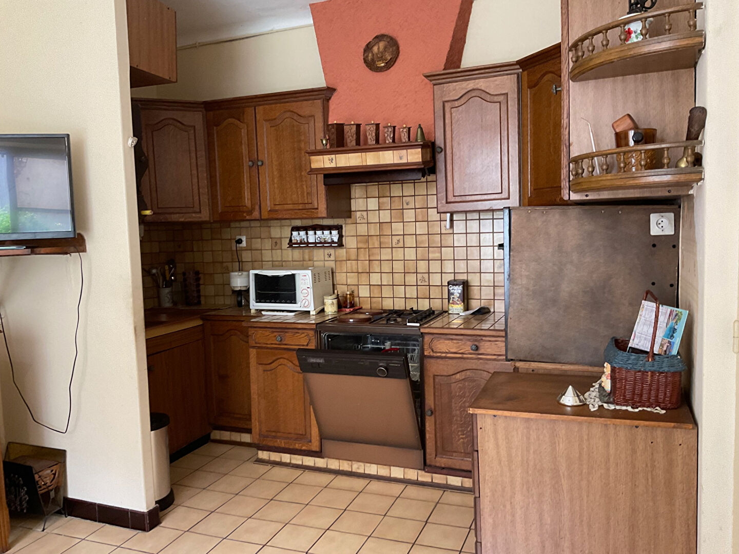 Maison de village 3 chambres avec cour, terrasse et vue dégagée à 15 mn de Carcassonne