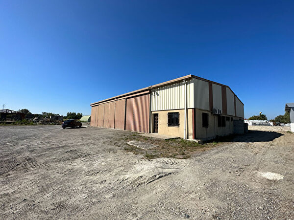 Vente local-professionnel à Saint laurent de la salanque (66250)
